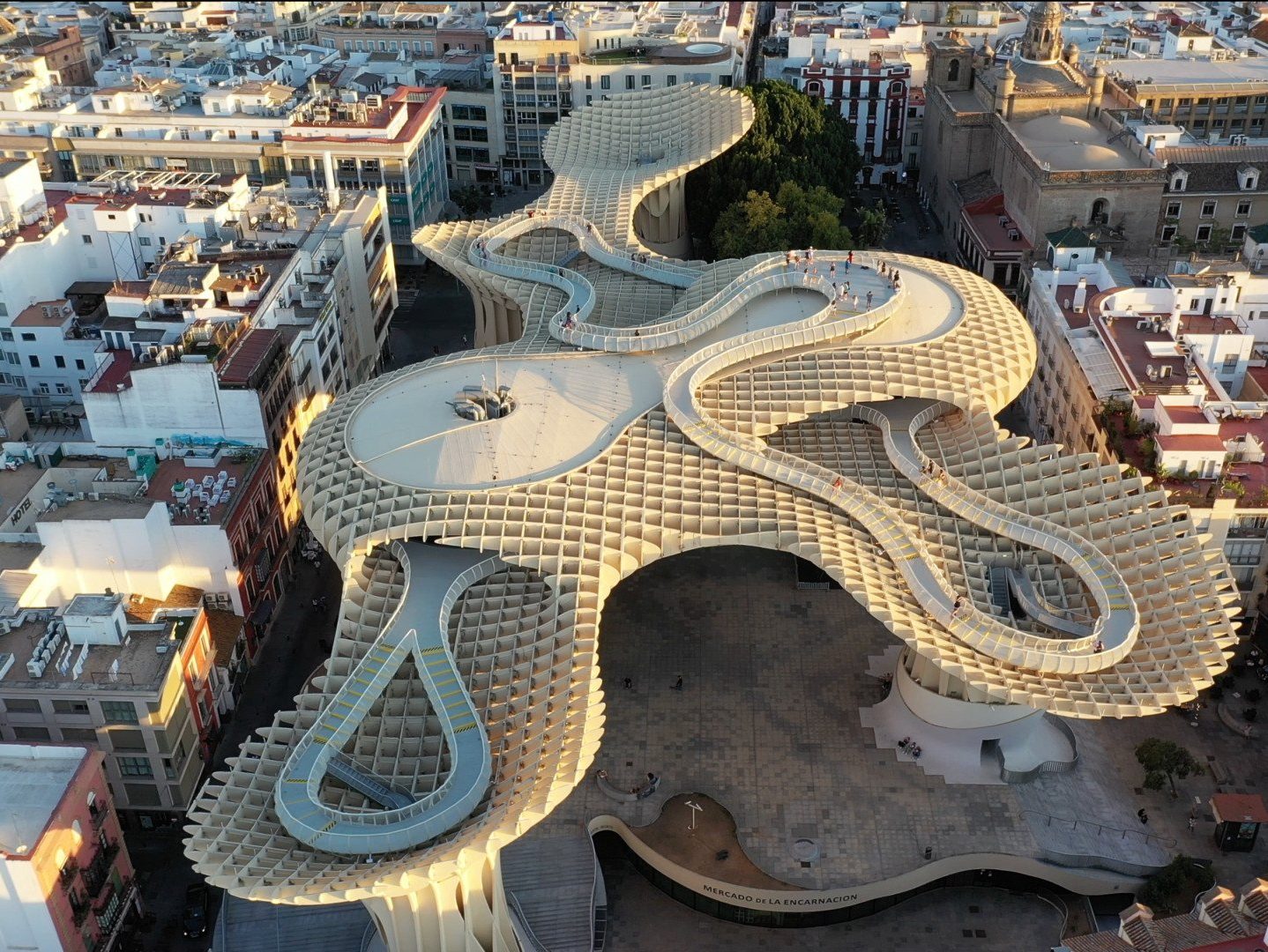 Fotografía aérea con dron de las Setas de Sevilla